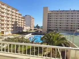 piscina-apartamentos-azahar-3000-peniscola-costa-azahar.jpg