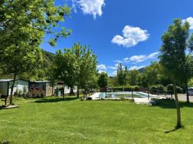 Camping Solopuent Castiello de Jaca Natur apartamentos turísticos en Castiello de Jaca