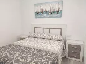 dormitorio-apartamentos-playa-norte-peniscola-3000-peniscola-costa-azahar.jpg
