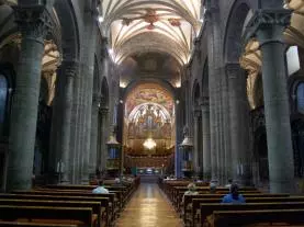interior catedral de jaca  españa jaca