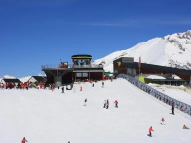 ski_area_panticosa_spain_1_5999.webp